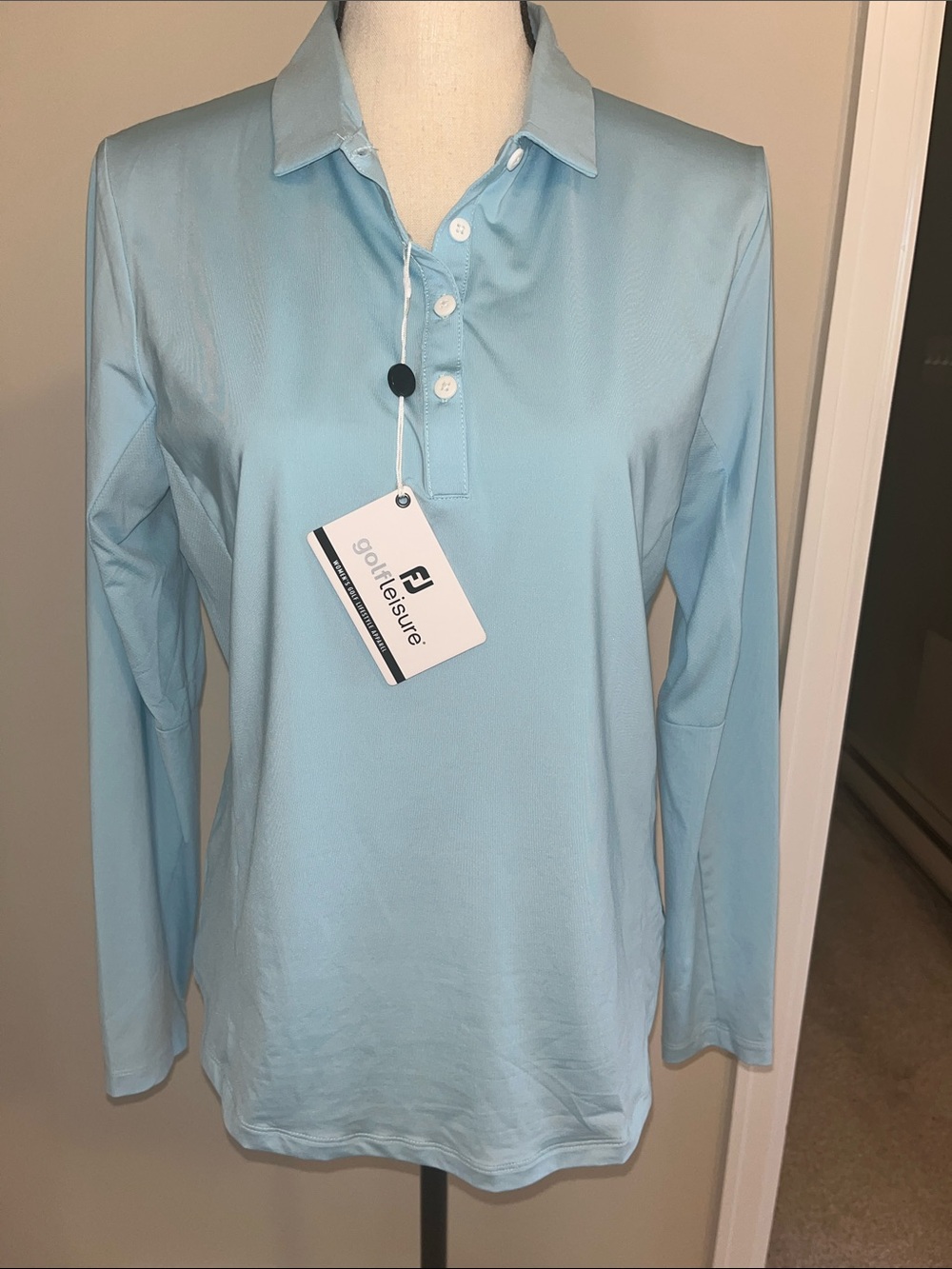 Women’s FJ Golf Top - size Medium